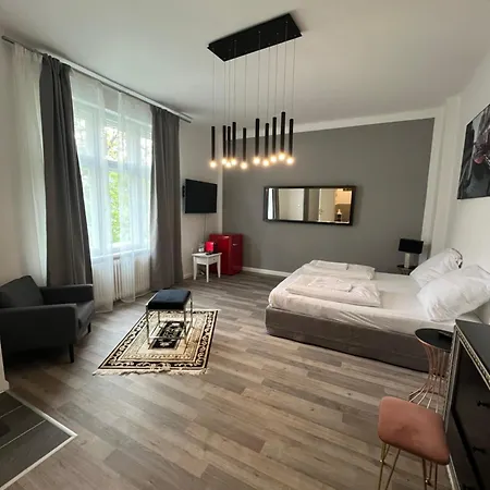 King David Garden Bed & Breakfast 3*