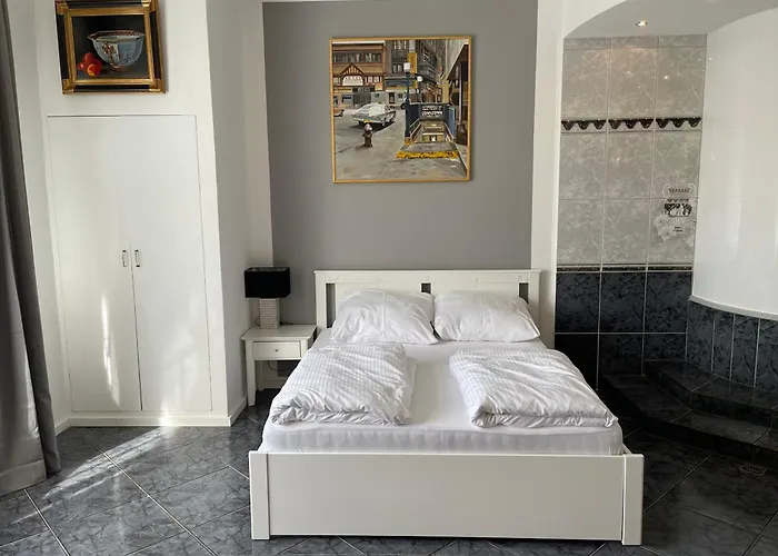 Bed and breakfast King David Garden