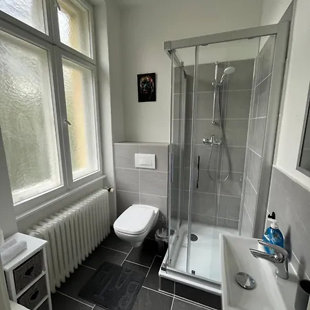 לינה וארוחת בוקר King David Garden