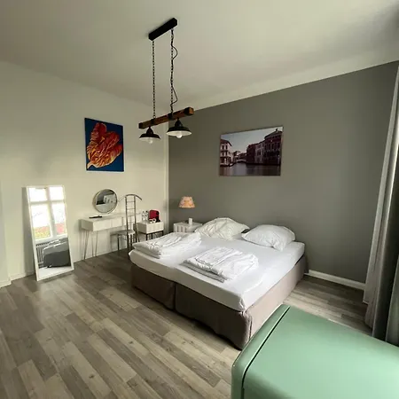 King David Garden לינה וארוחת בוקר